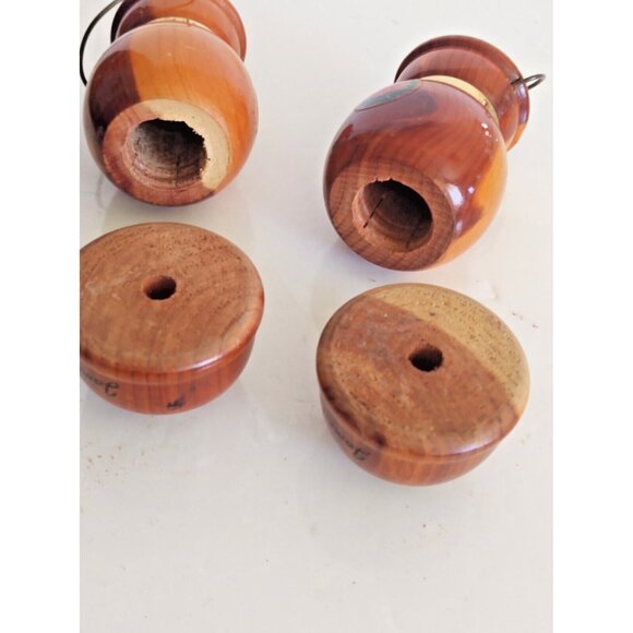 Vintage souvenir wooden Salt and Pepper shakers Jamestown, Virgina - Picture 11 of 12